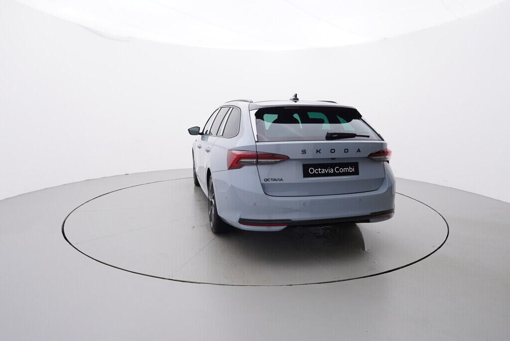 O011014728_13.webp_Octavia Combi Sportline 1,5 TSI 110 kW DSG