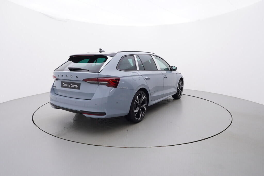 O011014728_14.webp_Octavia Combi Sportline 1,5 TSI 110 kW DSG