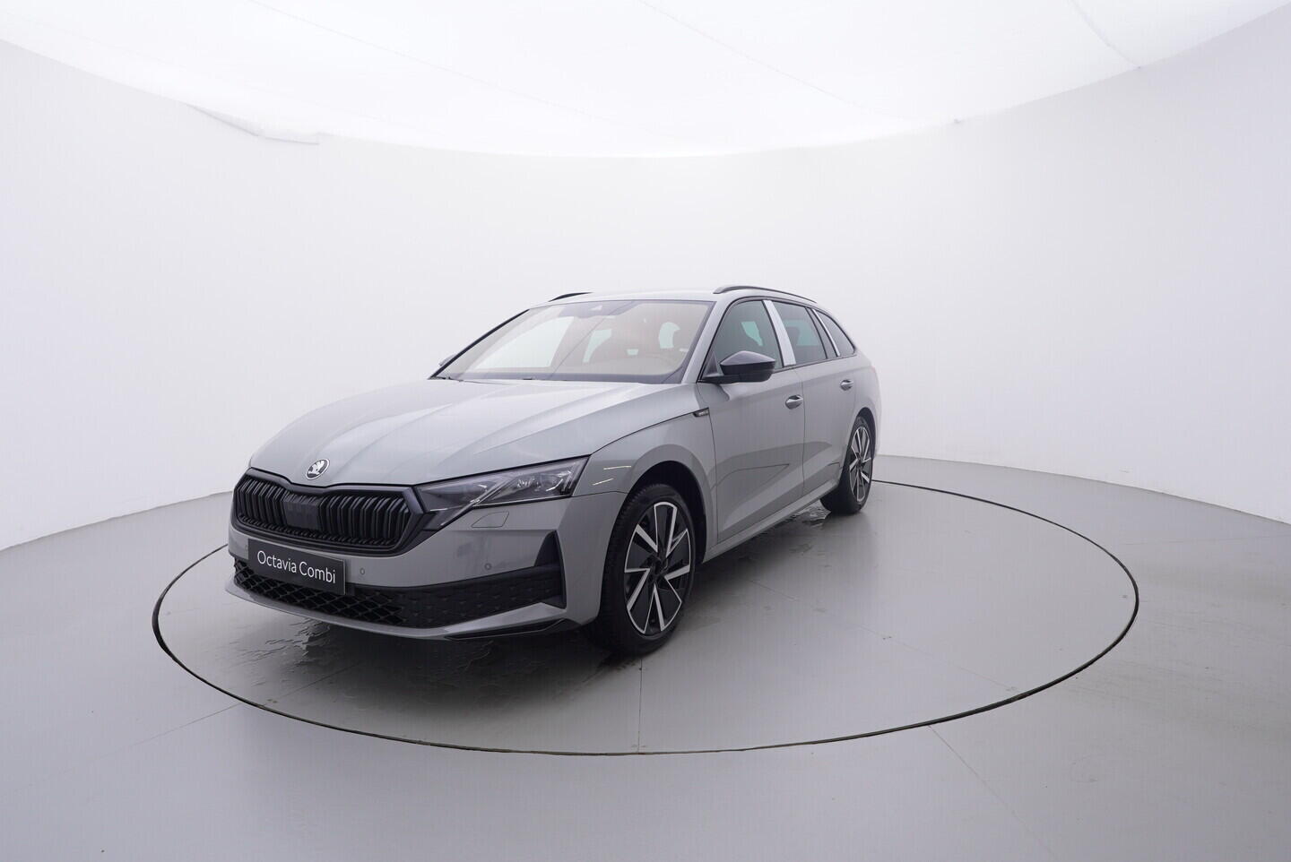 O011016197_10.webp_Octavia Combi Sportline 1,5 TSI 110 kW 7st. DSG