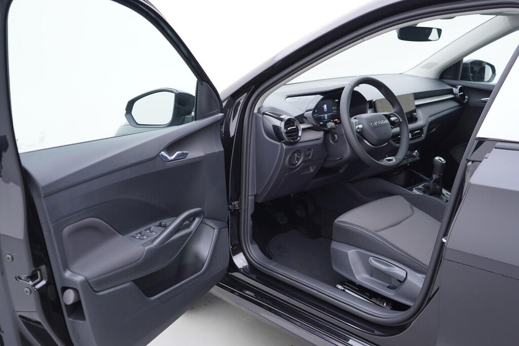 O011016700_18.webp_Fabia 130 let 1,0 TSI 70 kW 5st.manual