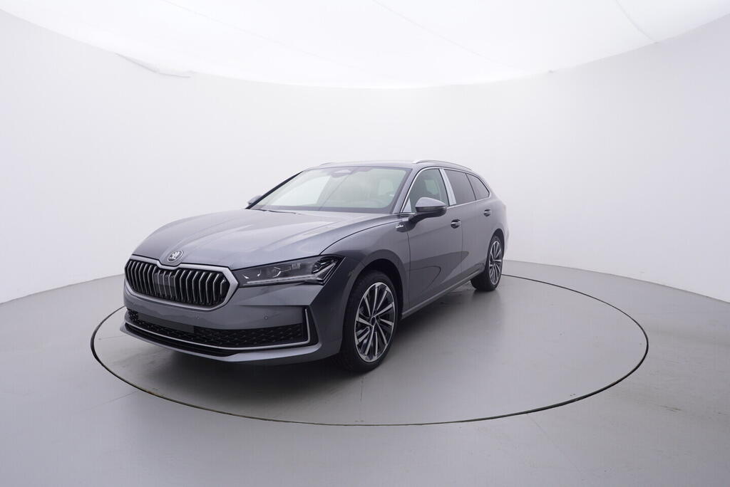 O011016702_10.webp_Superb Combi L&K 2,0 TDI 4x4 142 kW