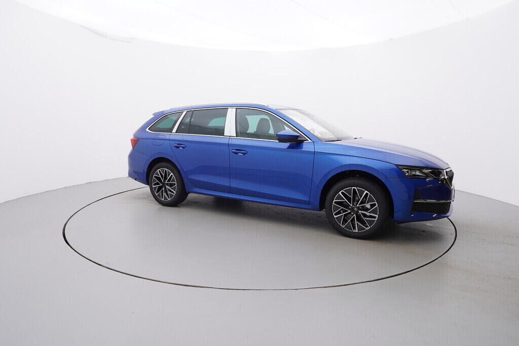 O011016707_16.webp_Octavia Combi Top Selection 1,5 TSI m-HEV 85 kW 7AP