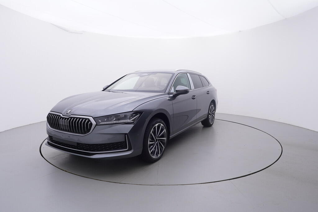 O011016710_10.webp_Superb Combi L&K 2,0 TDI 4x4 142 kW