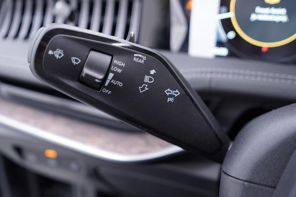 O011016711_26.webp_Superb Combi L&K 2,0 TDI 4x4 142 kW