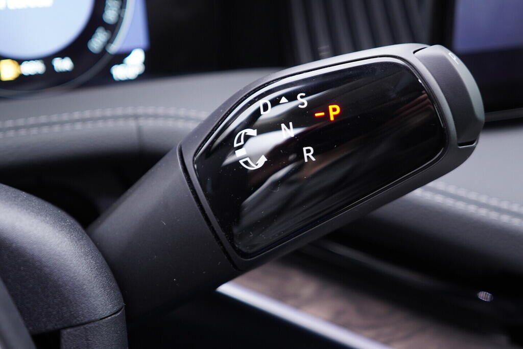 O011016711_28.webp_Superb Combi L&K 2,0 TDI 4x4 142 kW