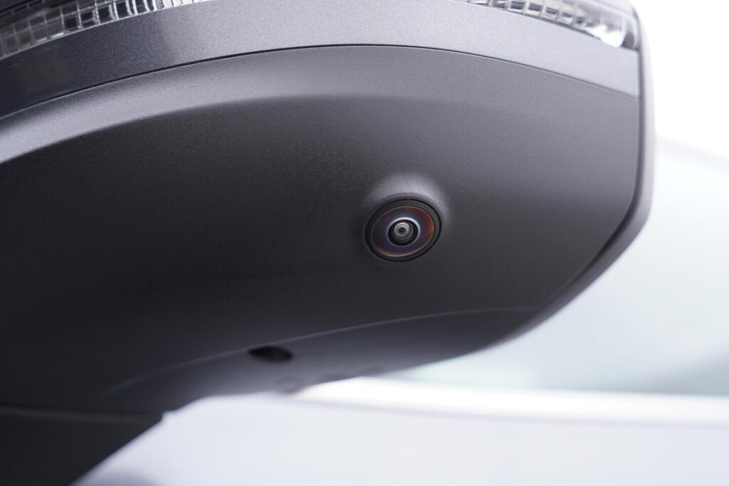 O011016711_50.webp_Superb Combi L&K 2,0 TDI 4x4 142 kW