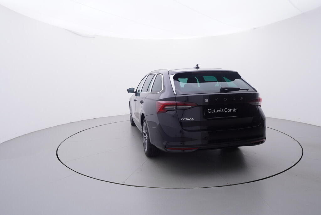 O011016714_13.webp_Octavia Combi Selection 2,0 TDI 110 kW