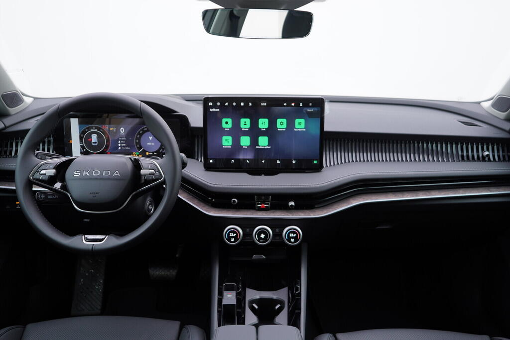 O011016719_19.webp_Superb Combi L&K 2,0 TDI 4x4 142 kW