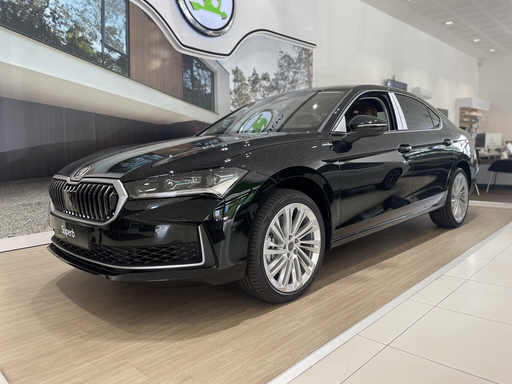 Superb L&K 2.0 TSI 195 kW 4x4