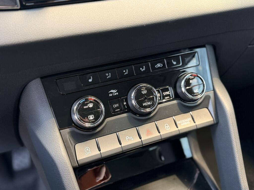 O011017249_23.webp_Karoq Top Selection 1.5 110 kW DSG 