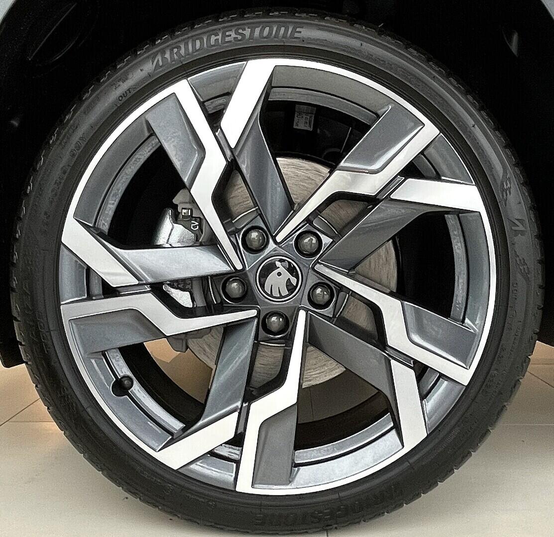 O011017425_18.webp_Karoq Sportline 1.5 TSI 110 kW