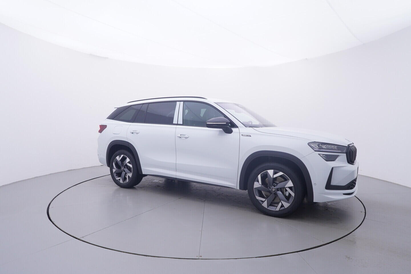 O011017476_16.webp_Kodiaq Sportline 2.0 TDI 4x4 142 kW