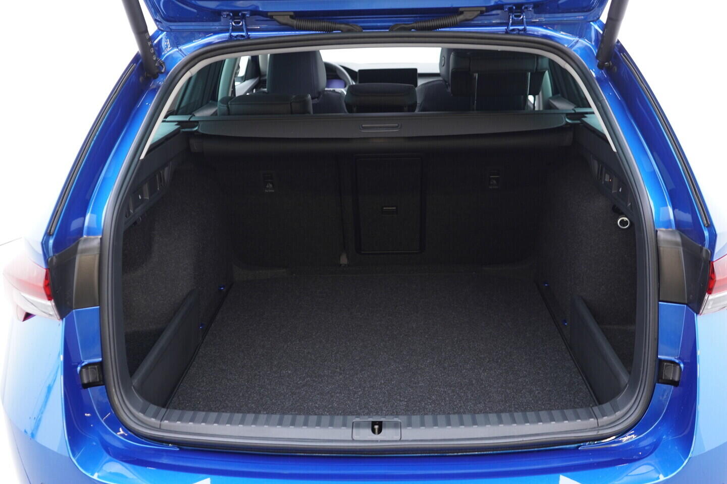 O011017527_20.webp_ŠKODA Octavia Combi 130 let Premium 1,5 TSI 110 kW