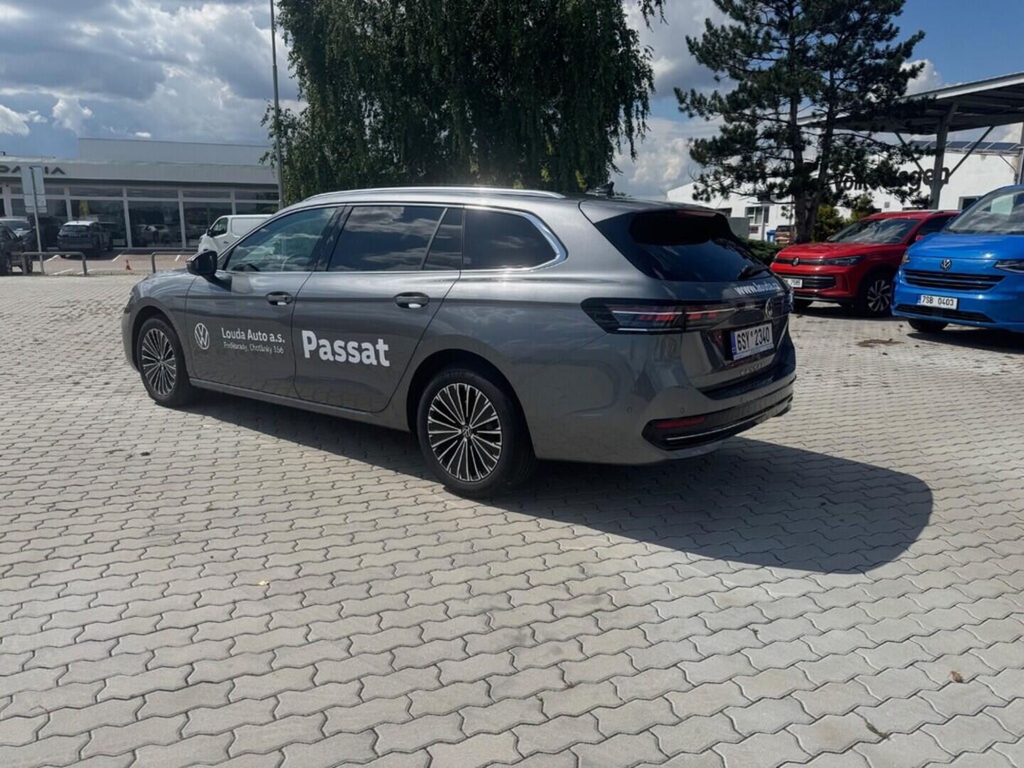O021O07975_17.webp_Passat Elegance 2,0 TDI 110 kW 7 DSG