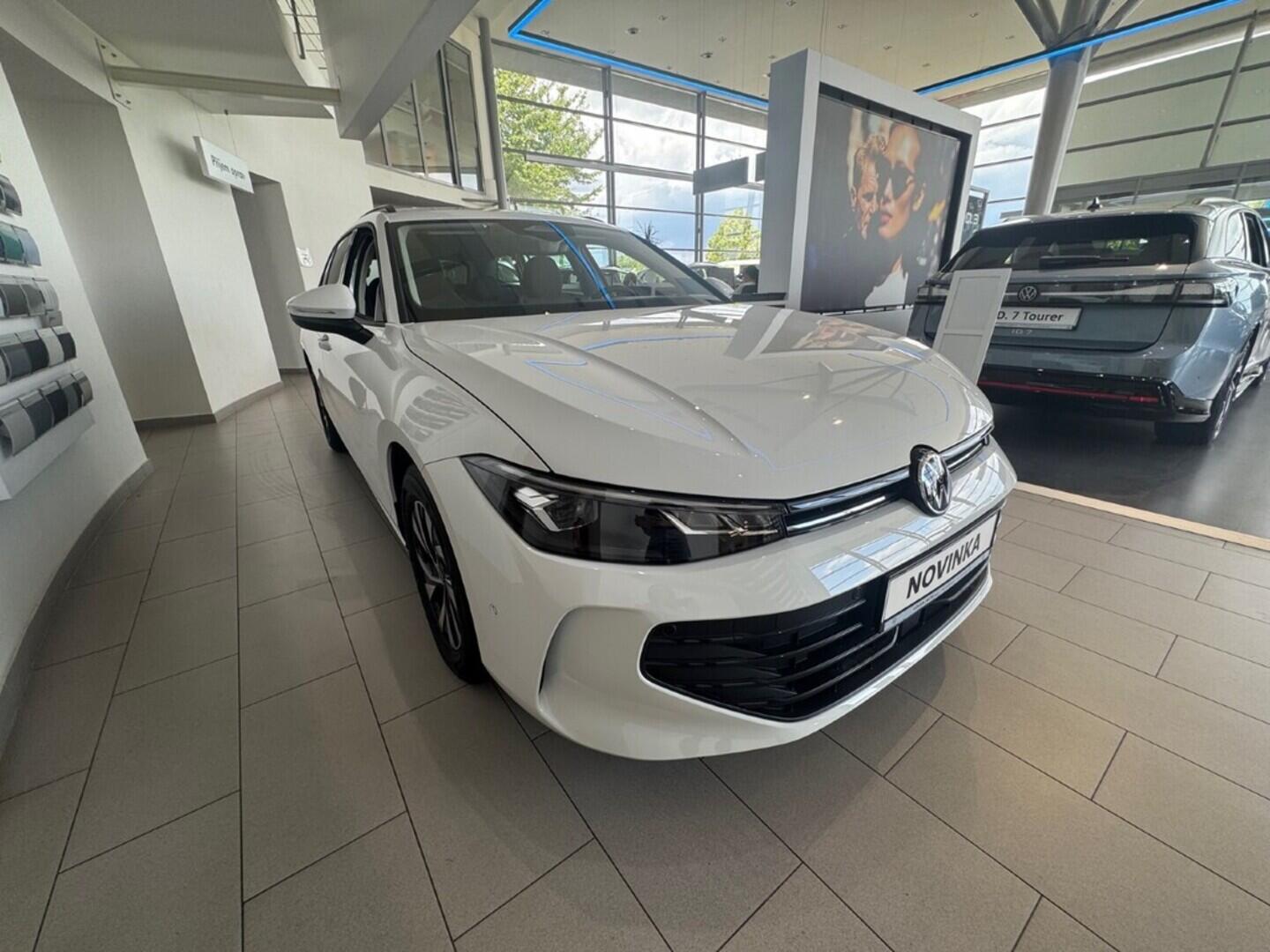 O021O08045_12.webp_Passat Limited 2,0 TDI 90 kW