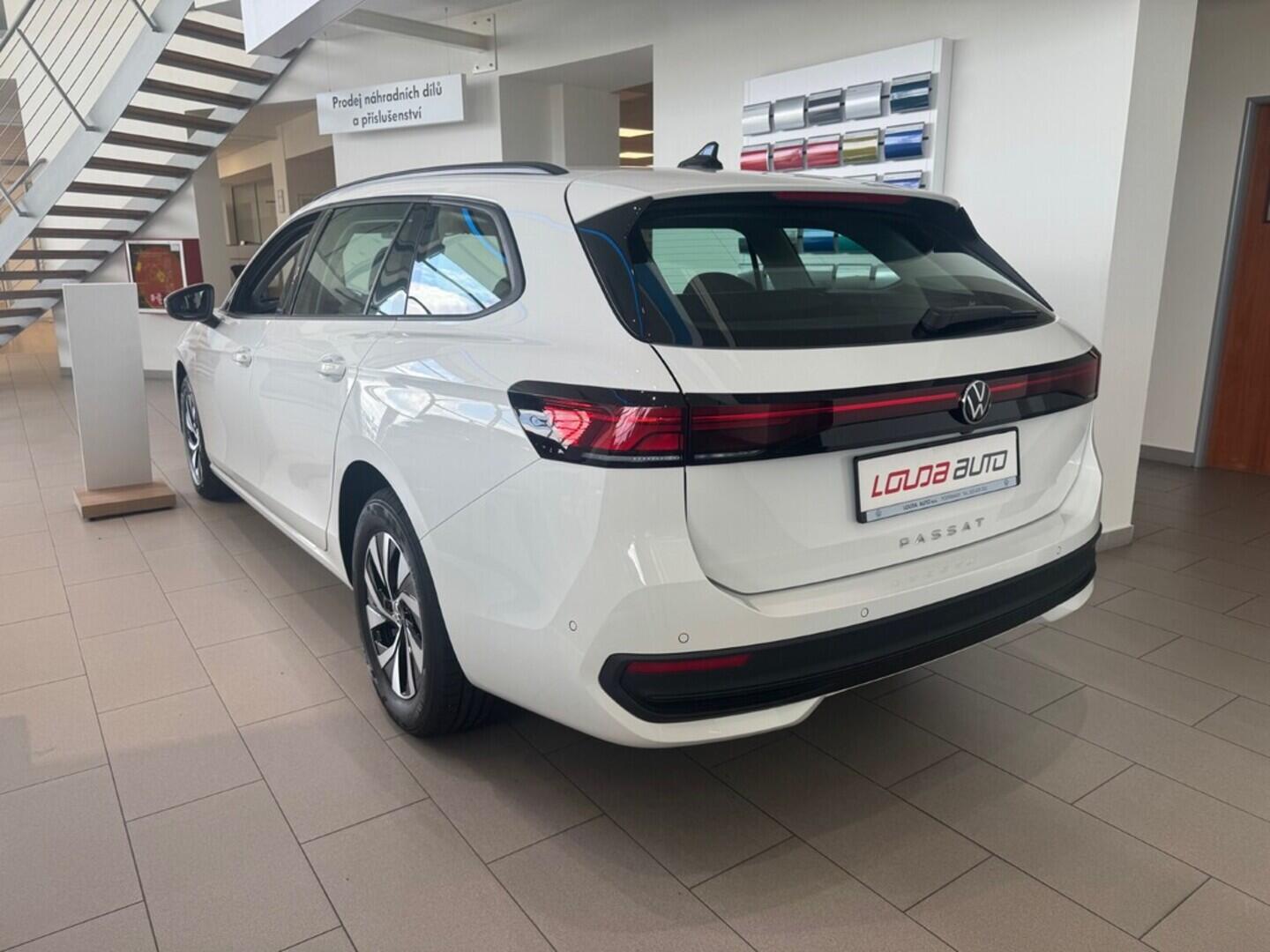 O021O08045_16.webp_Passat Limited 2,0 TDI 90 kW