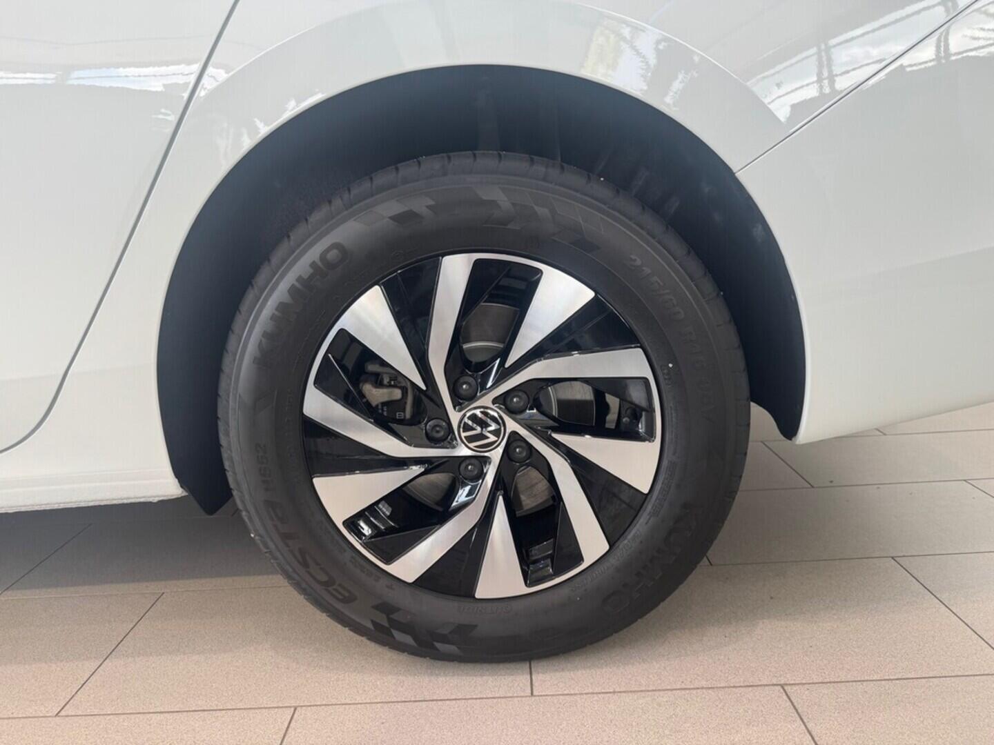 O021O08045_20.webp_Passat Limited 2,0 TDI 90 kW