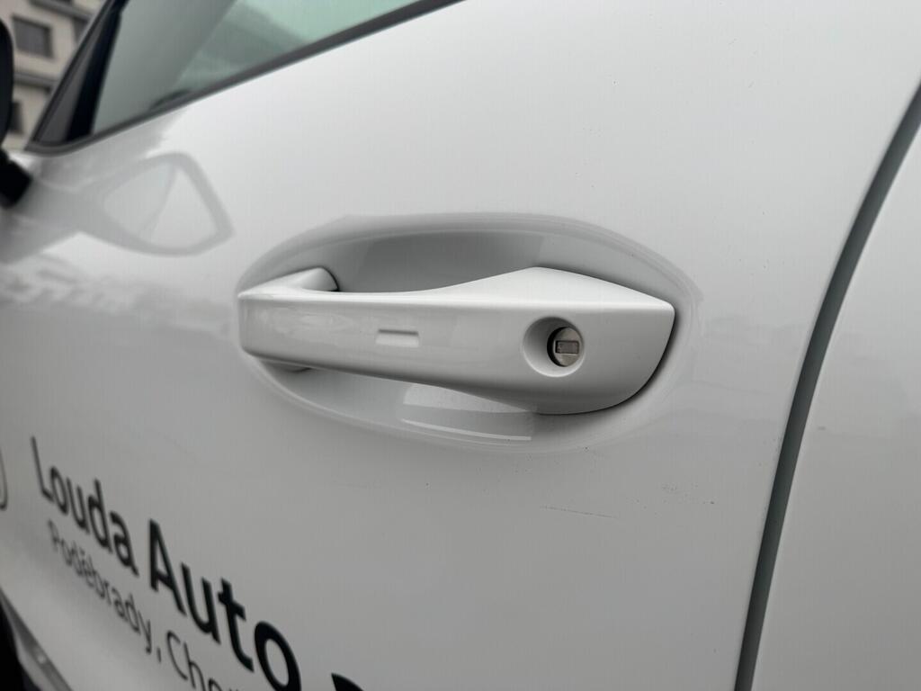 O021O08235_19.webp_T-Roc Life 1,5 eTSI 110 kW 7DSG