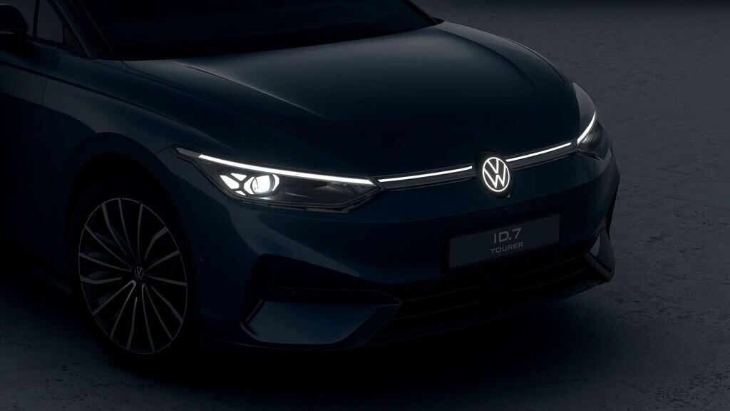 O021O08246_13.webp_ID.7 Tourer Pro S People 210  kW 86 kW