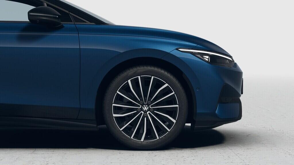 O021O08246_15.webp_ID.7 Tourer Pro S People 210  kW 86 kW