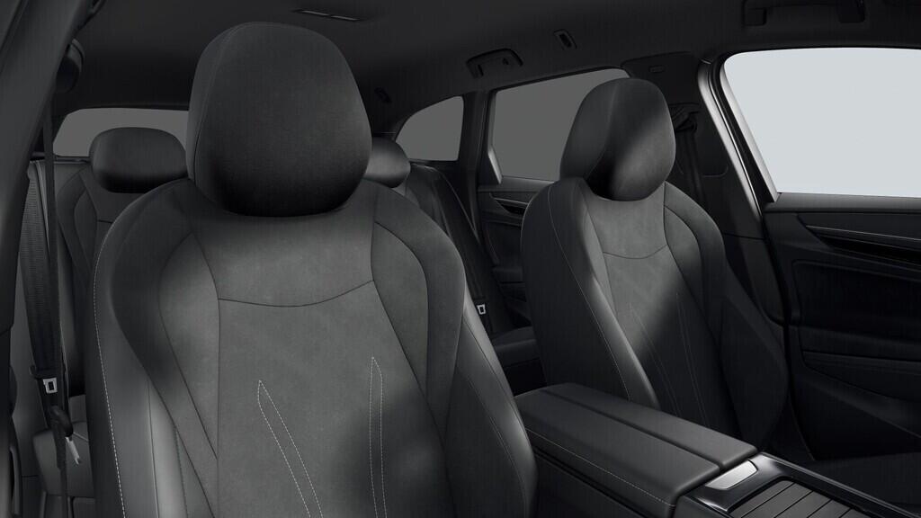 O021O08246_16.webp_ID.7 Tourer Pro S People 210  kW 86 kW