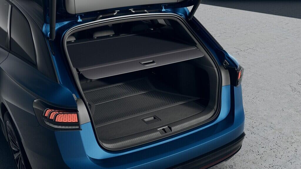 O021O08246_18.webp_ID.7 Tourer Pro S People 210  kW 86 kW