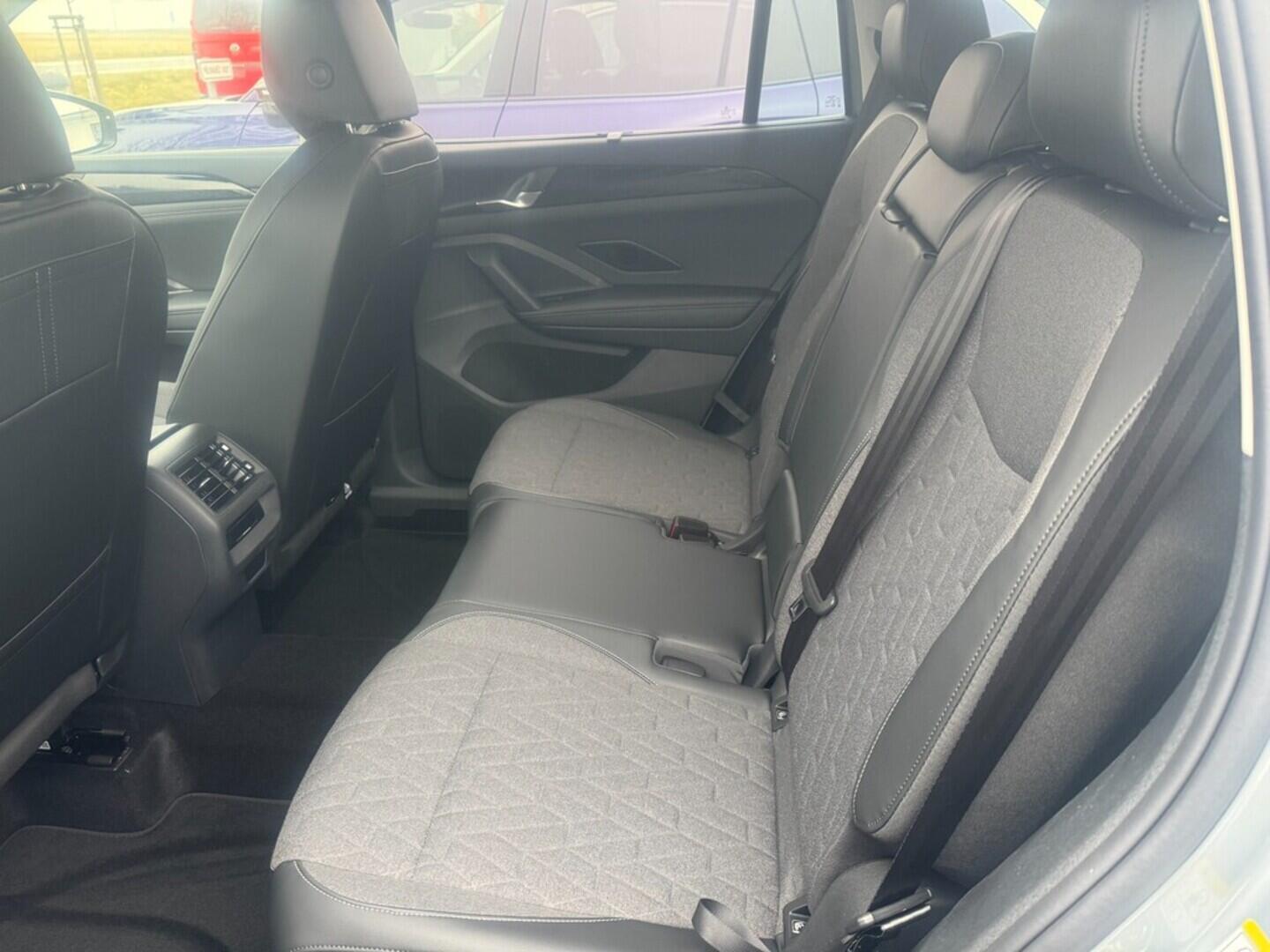 O021O08259_22.webp_Tayron People 1,5 eTSI mHEV 110 kW