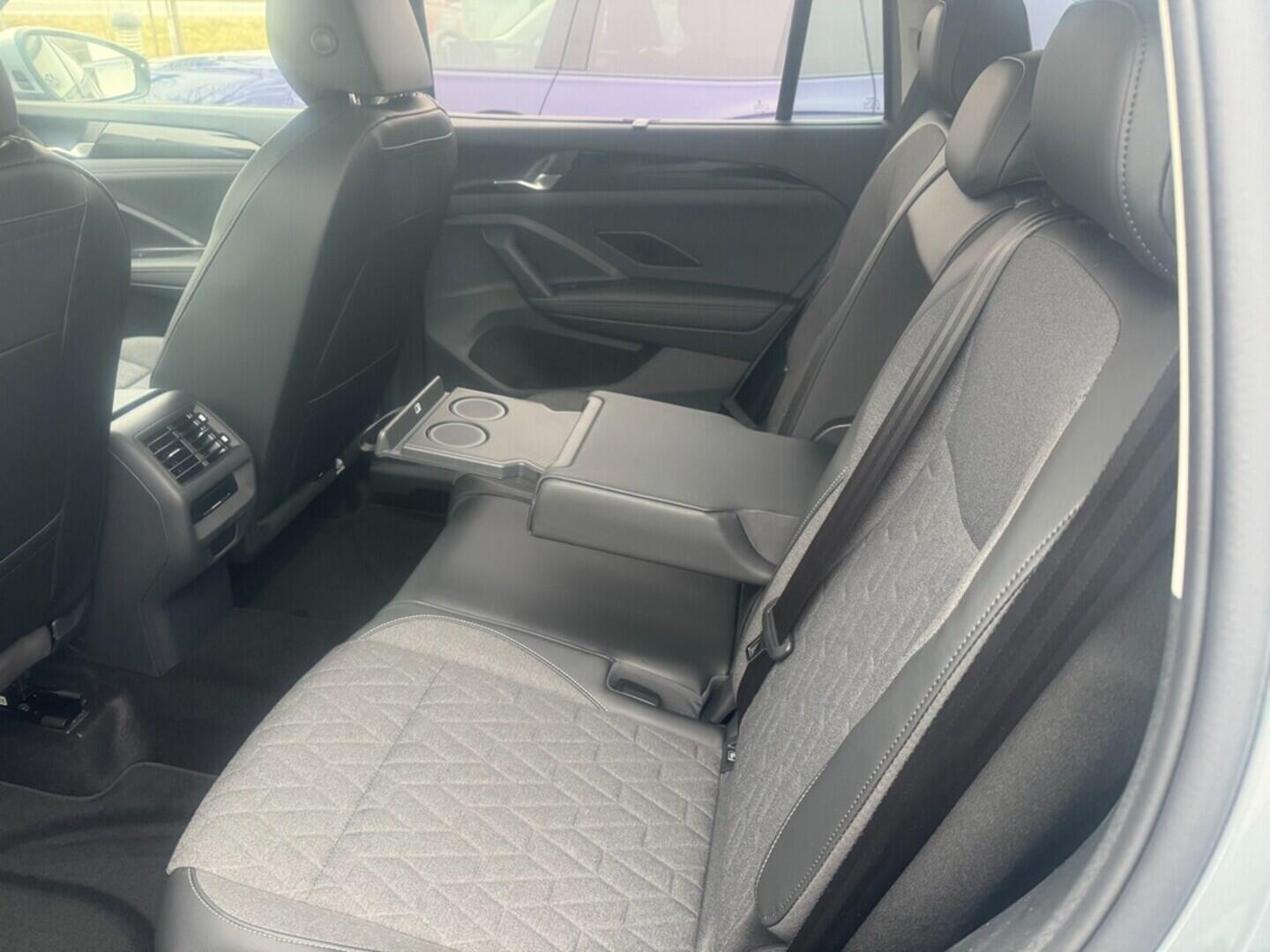 O021O08259_23.webp_Tayron People 1,5 eTSI mHEV 110 kW