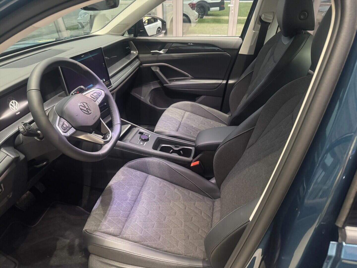 O021O08260_19.webp_Tayron People 1,5 eTSI mHEV 110 kW