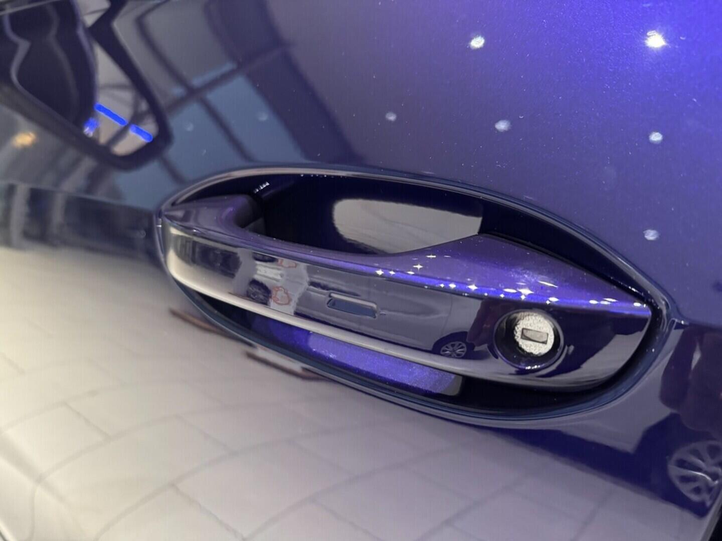 O021O08261_20.webp_Tayron People 1,5 eTSI mHEV 110 kW  SKLADEM