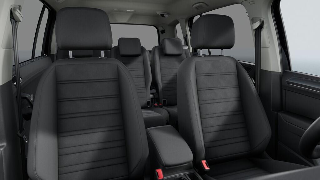 O021O08263_16.webp_Touran People 1,5 TSI 110 kW EVO2 7DSG 110 kW