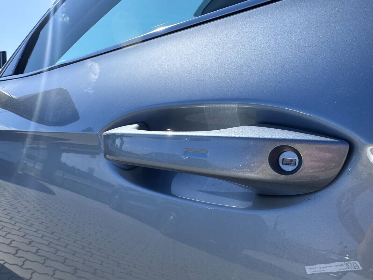 O021O08306_19.webp_Passat Elegance 2,0 TDI 110 kW  7 Automatická 110 kW