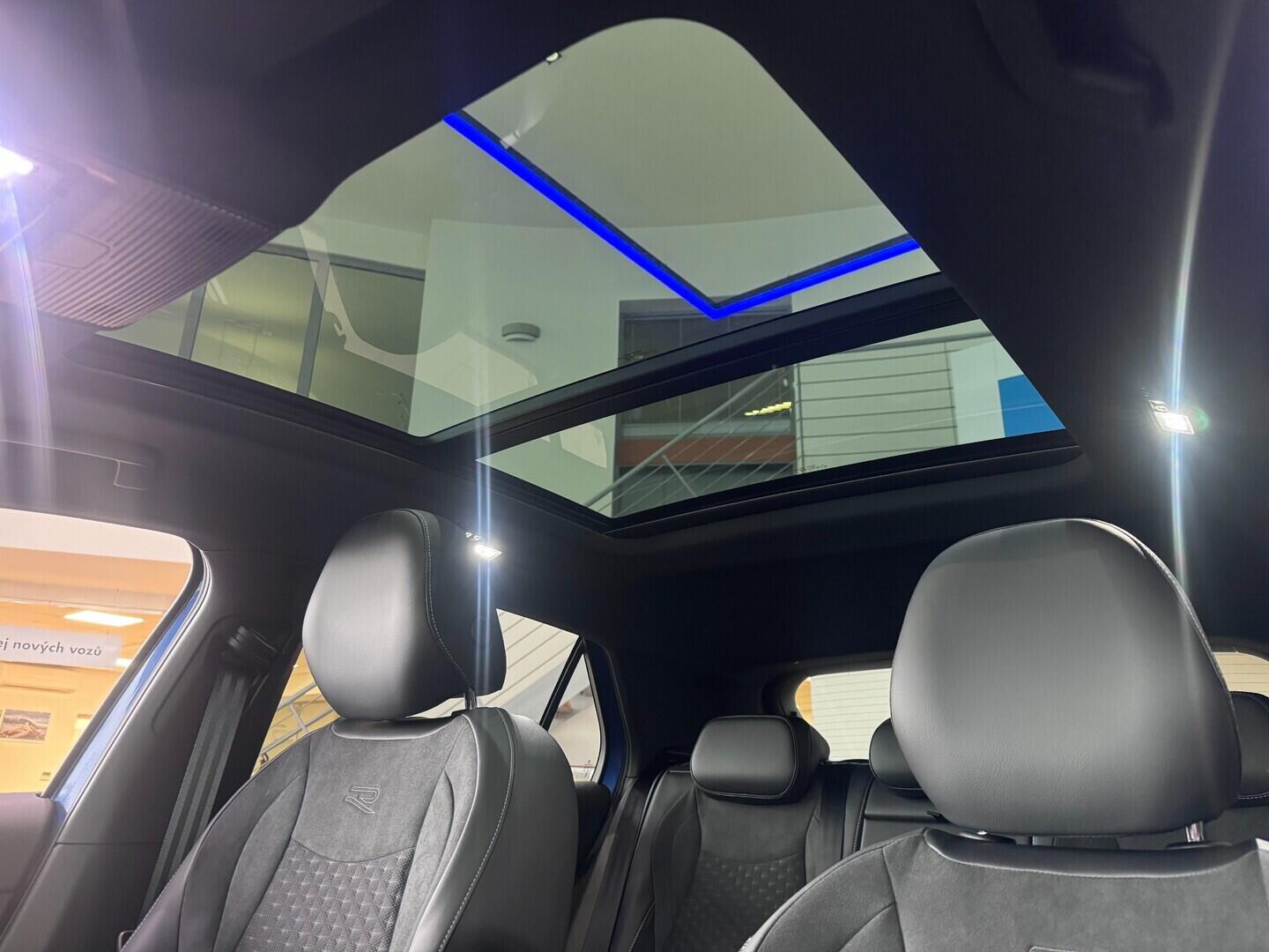 O021O08320_19.webp_T-Roc R-Line 1,5 eTSI 7DSG 110 kW