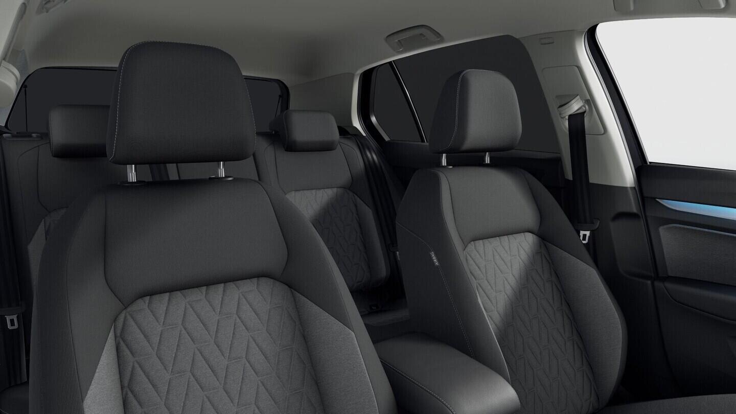 O021O08329_16.webp_Golf People 1,5 TSI 85 kW  Operativní leasing od 5.447 kč bez DPH !