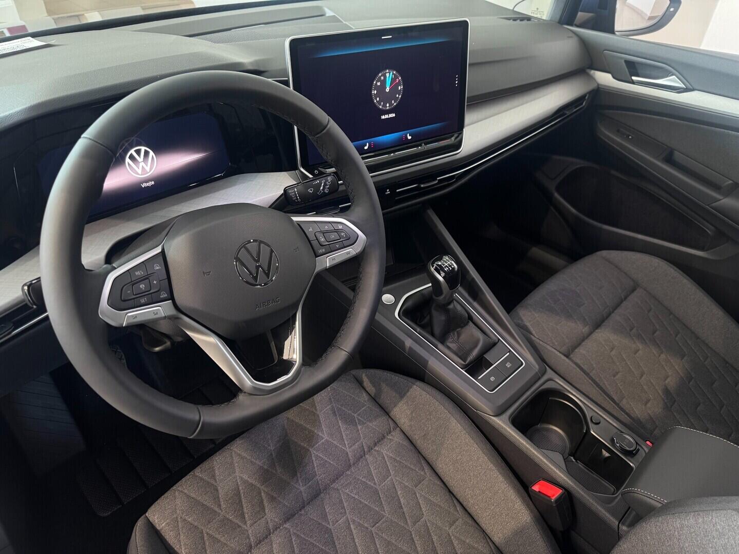 O021O08330_19.webp_Golf People 1,5 TSI 85 kW