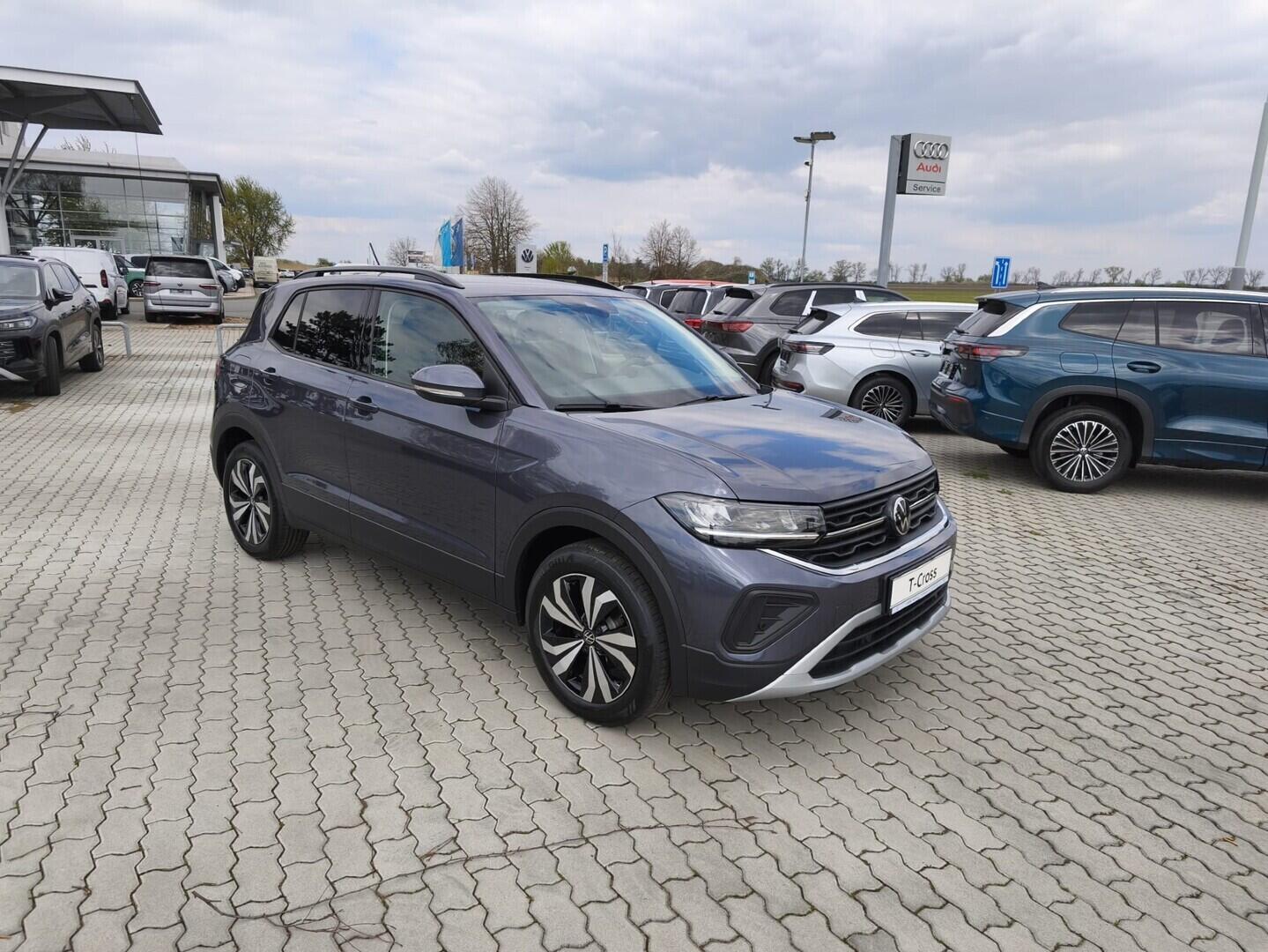 O021O08356_12.webp_T-Cross Love 1,0 TSI 5G 70 kW