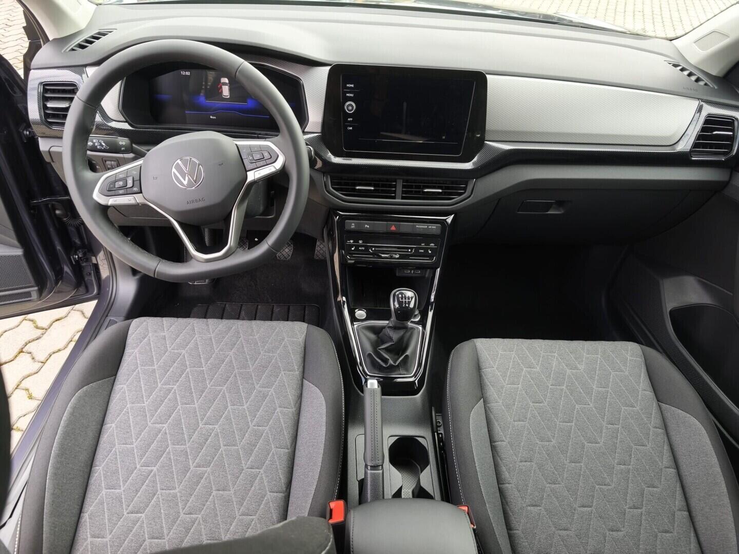 O021O08356_20.webp_T-Cross Love 1,0 TSI 5G 70 kW