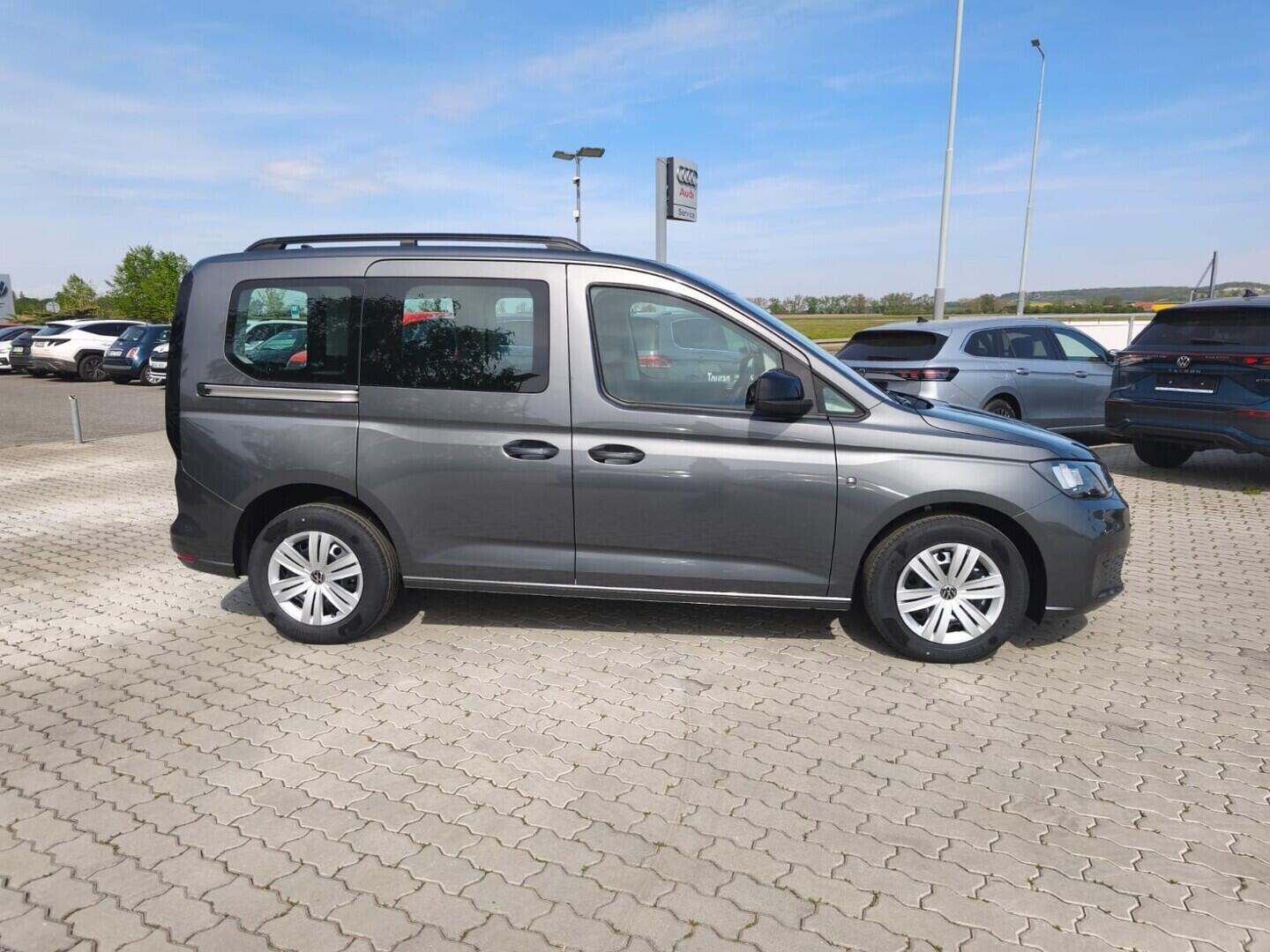 O021U02317_13.webp_Akční Caddy 1,5 TSI DSG 85 kW