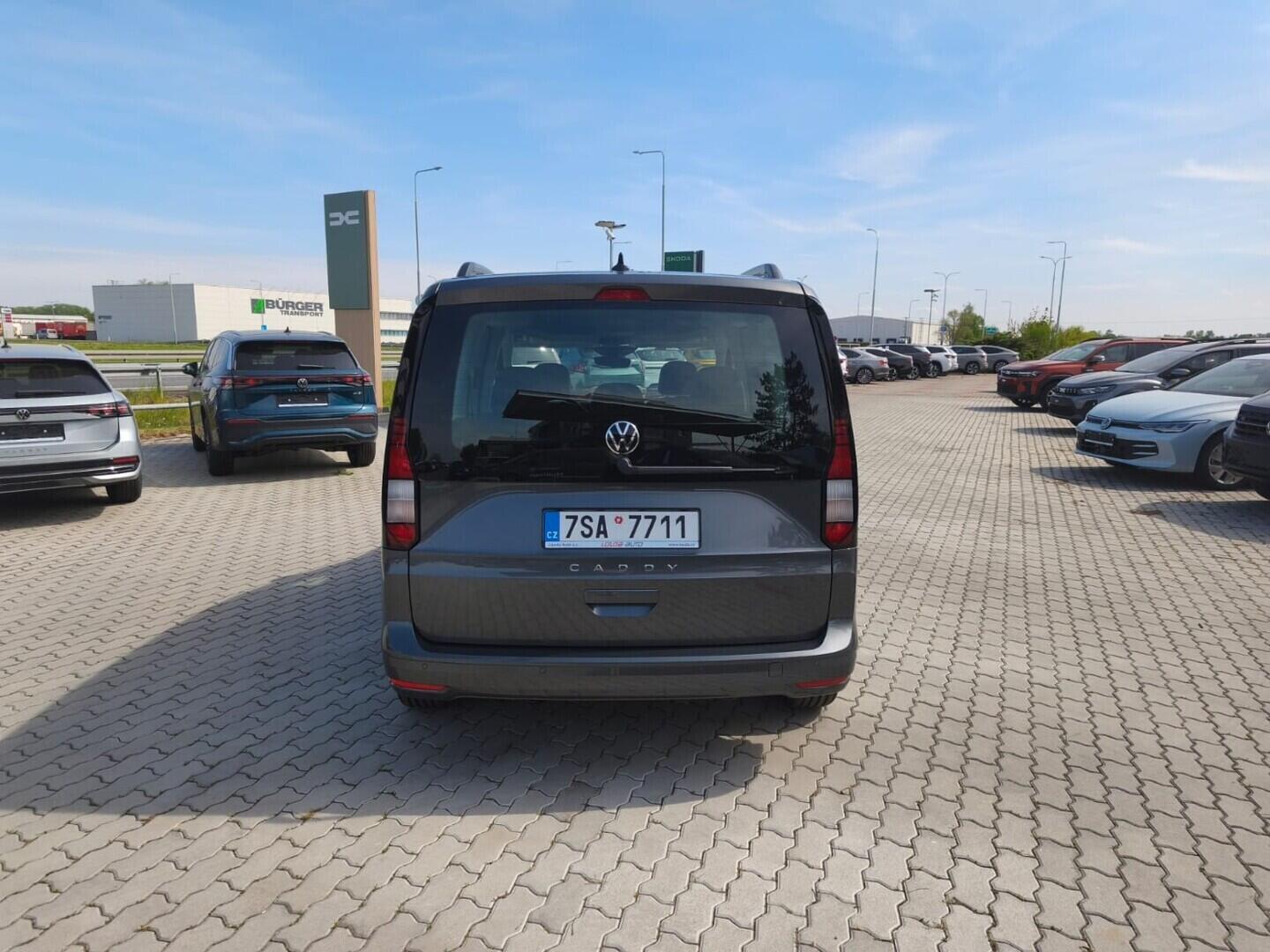 O021U02317_15.webp_Akční Caddy 1,5 TSI DSG 85 kW