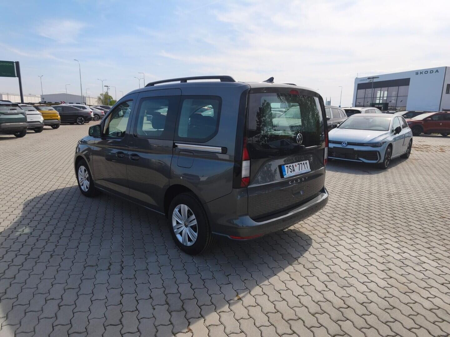 O021U02317_16.webp_Akční Caddy 1,5 TSI DSG 85 kW