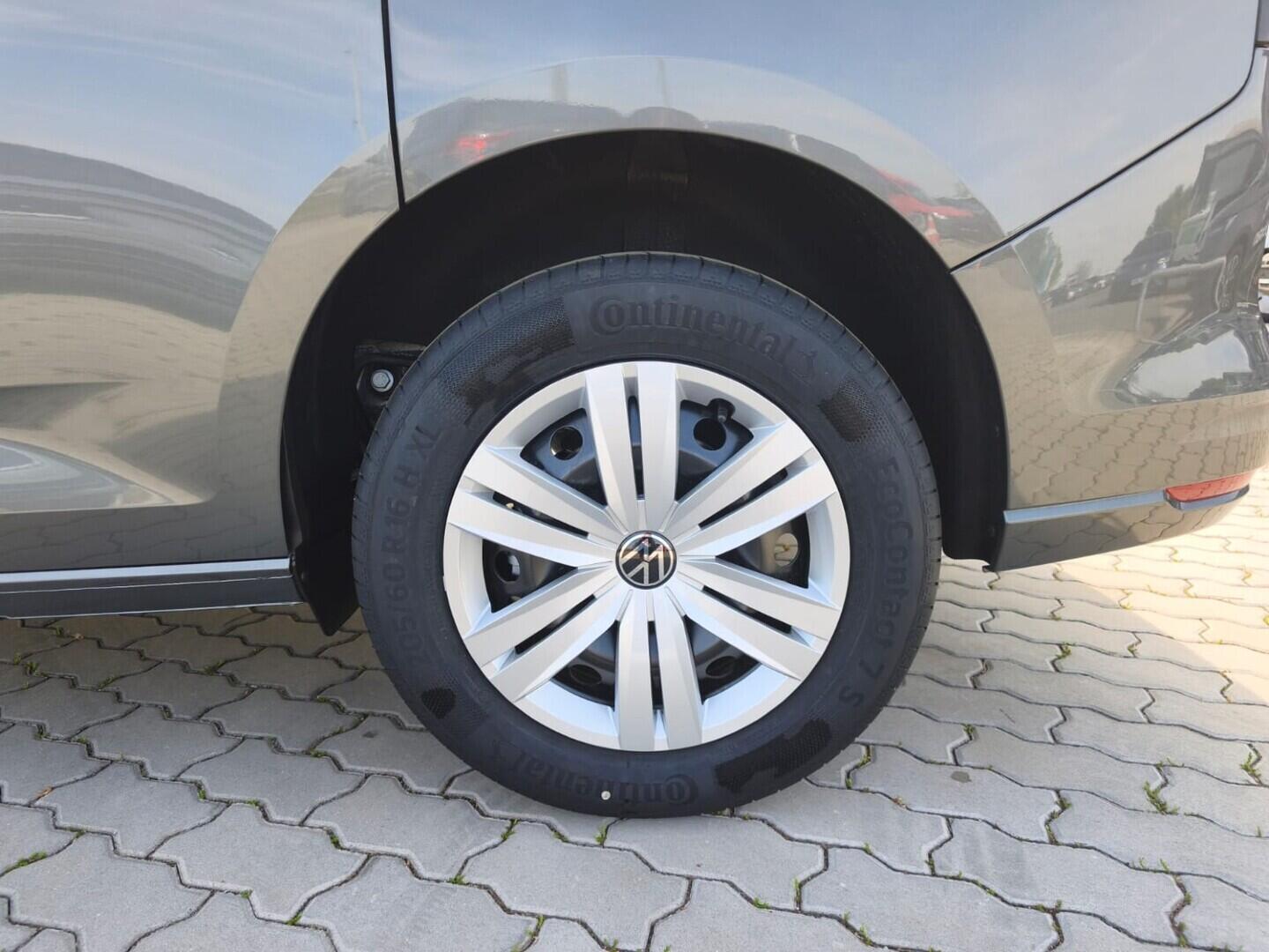 O021U02317_18.webp_Akční Caddy 1,5 TSI DSG 85 kW