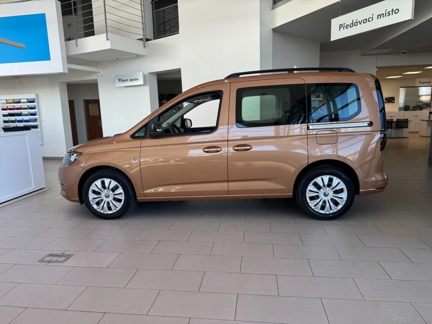 O021U02322_17.webp_Akční Caddy 1,5 TSI DSG 85 kW