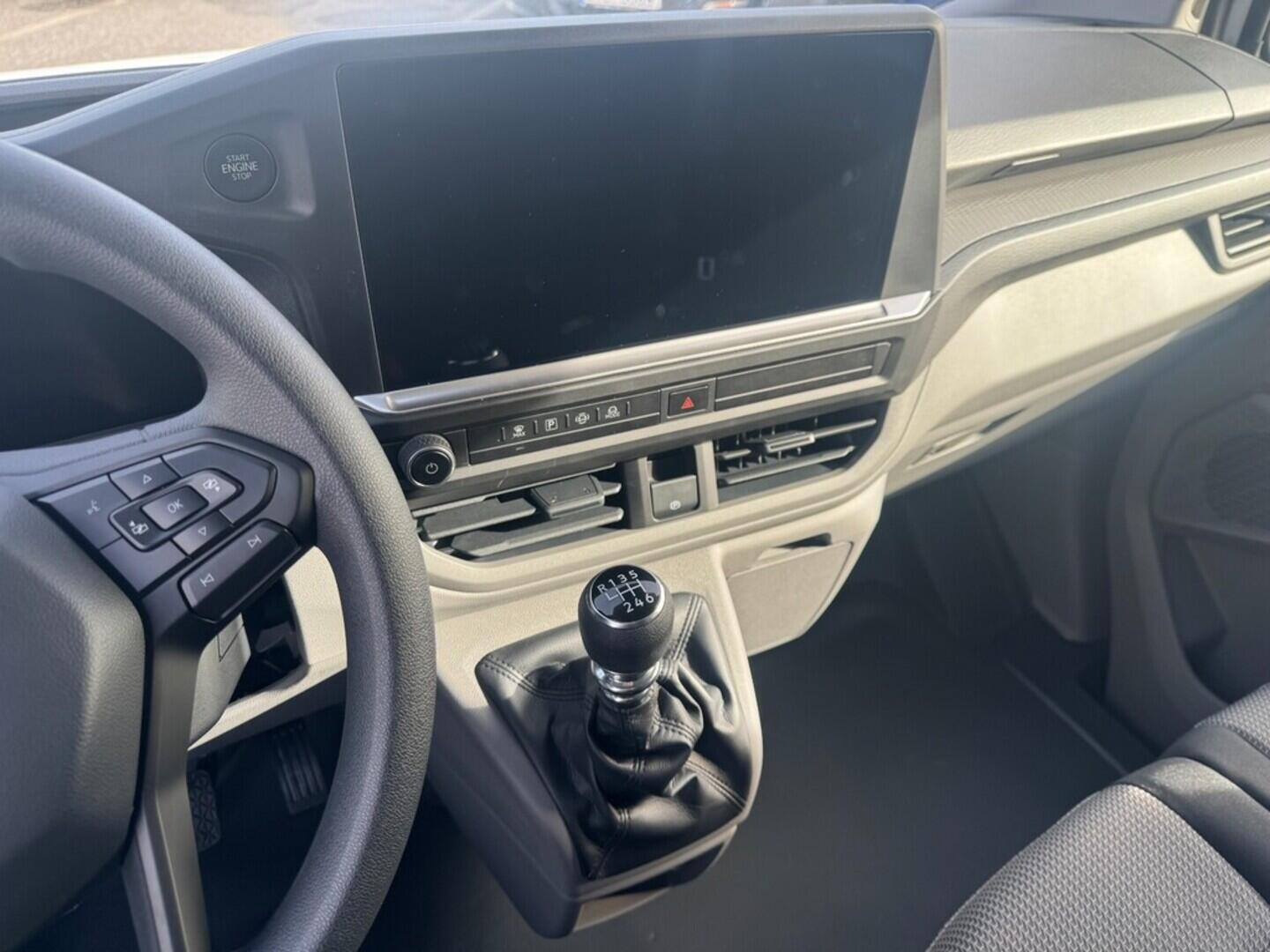 O021U02345_18.webp_Caravelle 2.0 TDI DR 110 kW