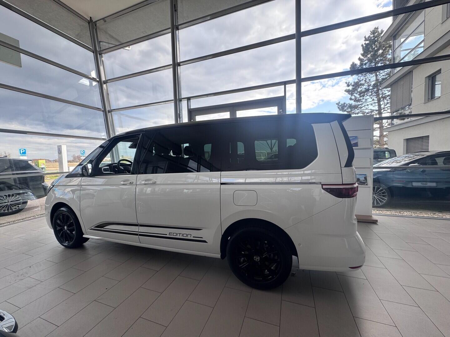 O021U02346_17.webp_Akční Multivan Long Life 2,0 TDI 110 kW 7 DSG