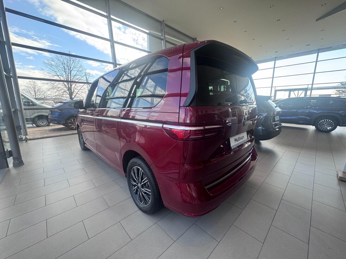 O021U02353_16.webp_Akční Multivan Style 1,5 TSI PHEV 4MOT 130 kW