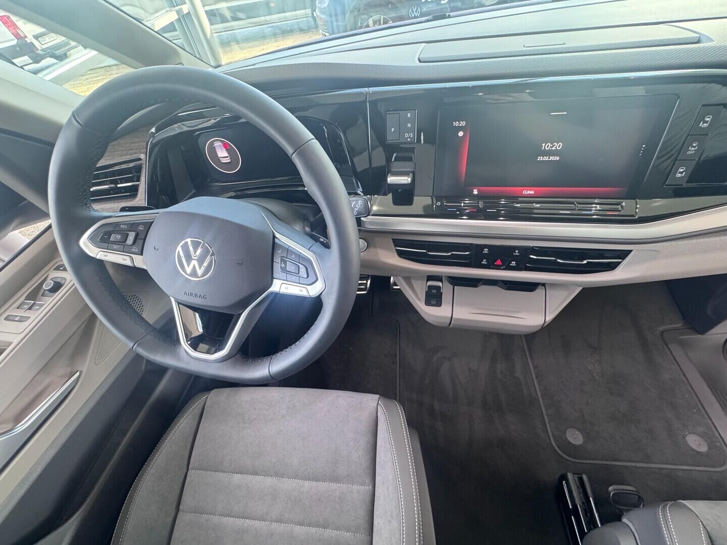 O021U02353_21.webp_Akční Multivan Style 1,5 TSI PHEV 4MOT 130 kW