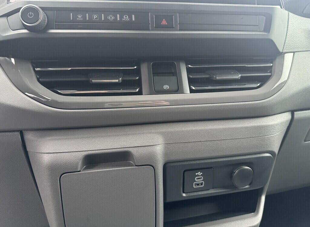 O021U02362_18.webp_Caravelle Style 2.0 TDI 4MOT 8AUT DR 125 kW