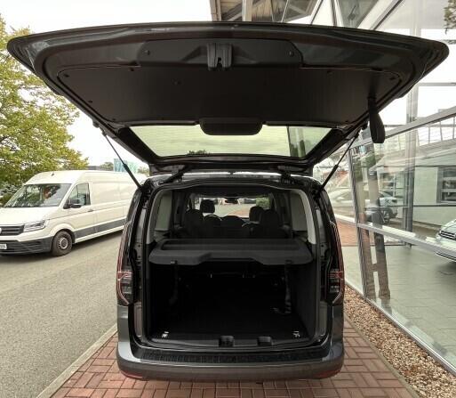 O021U02373_16.webp_Akční Caddy Maxi Style 1,5 TSI PHEV Plug-in hybrid 84 kW 6 DSG