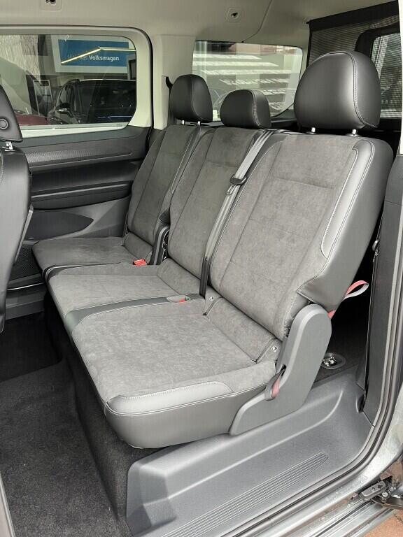 O021U02373_20.webp_Akční Caddy Maxi Style 1,5 TSI PHEV Plug-in hybrid 84 kW 6 DSG