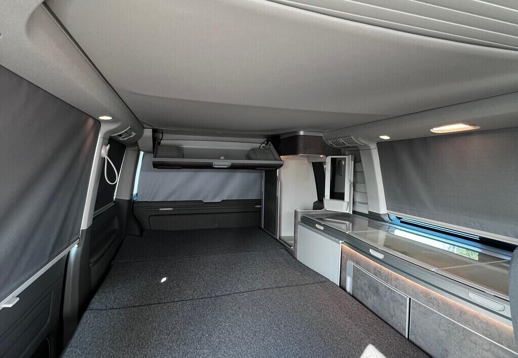 O021U02377_25.webp_Akční California 6.1 Ocean 2,0 TDI 4MOT DSG 110 kW  Skladem